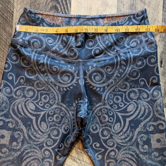 Niyama Sol Yoga Leggings Black Rose Henna Medium - Picture 6 of 6